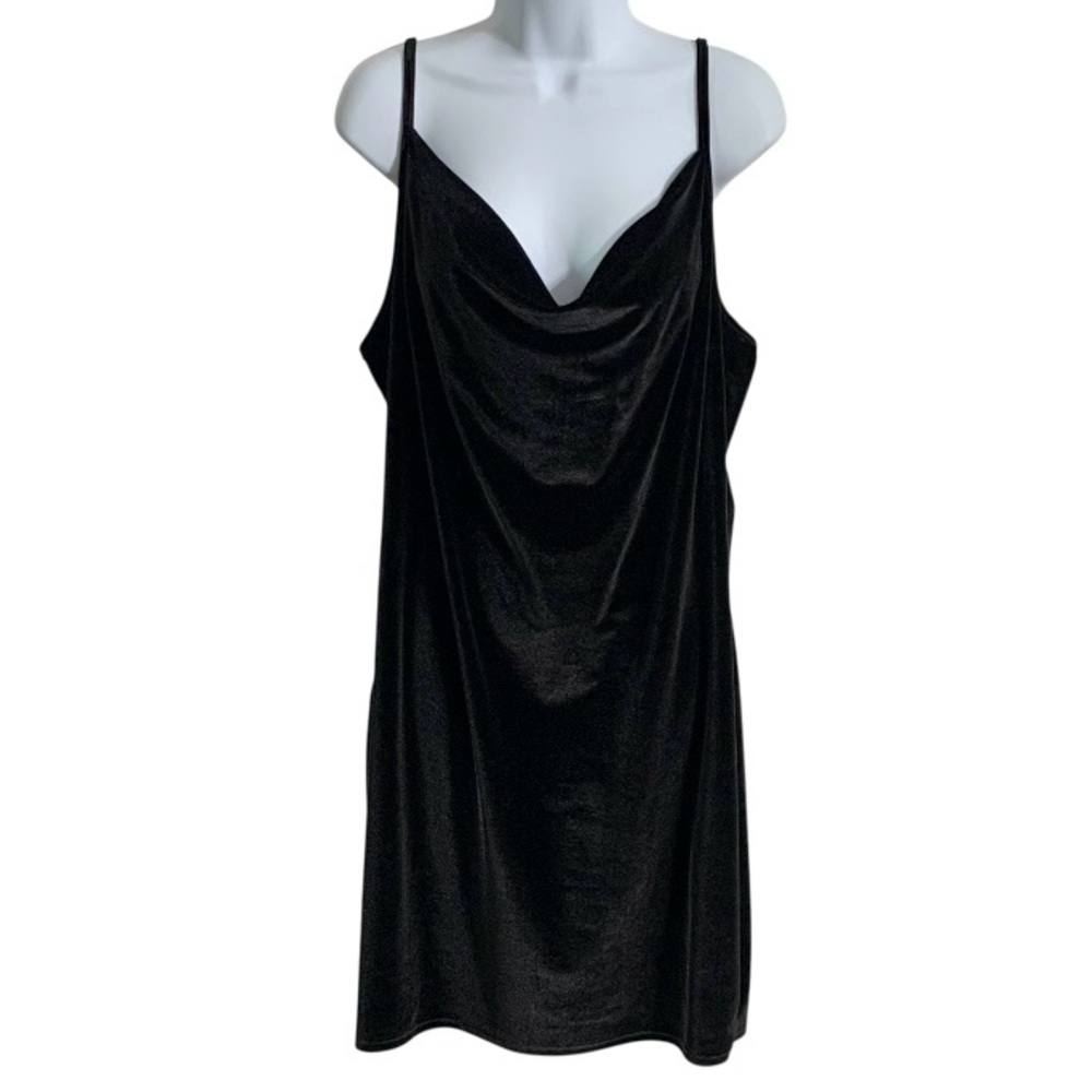 SHEIN CURVE Elegant Black Velour Slip Dress Sz 3X